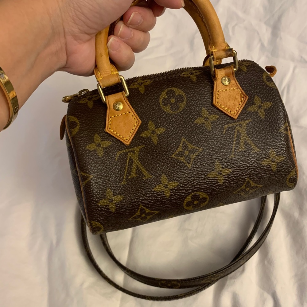 Authentic Louis Vuitton speedy Nano with strap